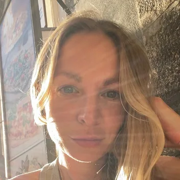 Porträt von Alexandra Schlögl